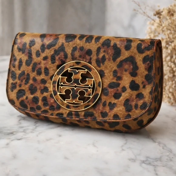 Tory Burch Ainsley Leopard Print Patent Leather Clutch Crossbody Gold Logo Bag - Picture 17 of 17
